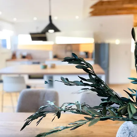 아파트 Coming In *